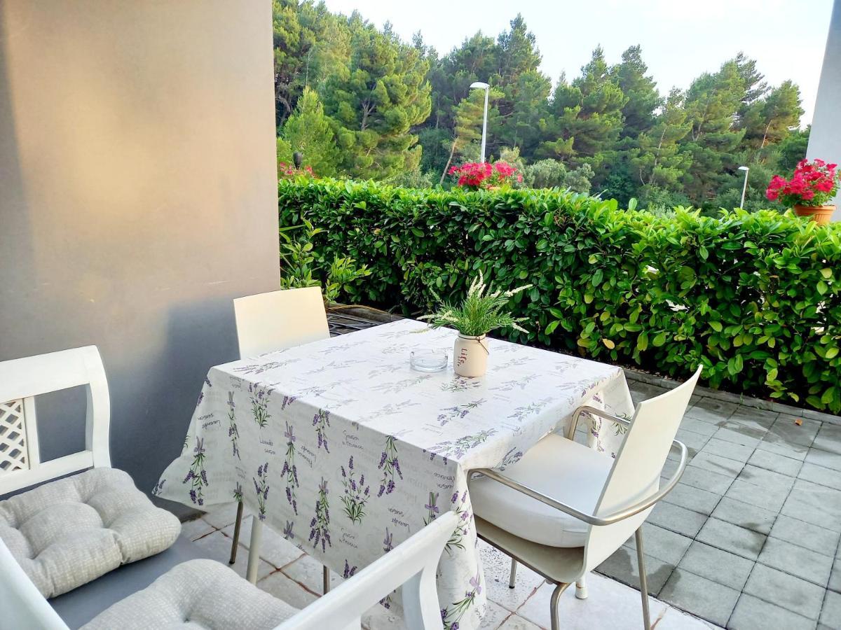 Apartments Marusic Makarska Esterno foto
