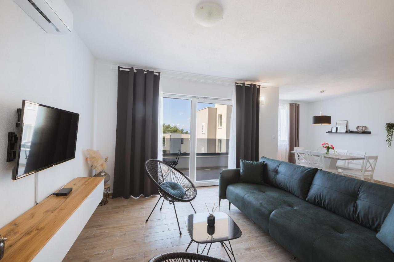 Apartments Marusic Makarska Esterno foto