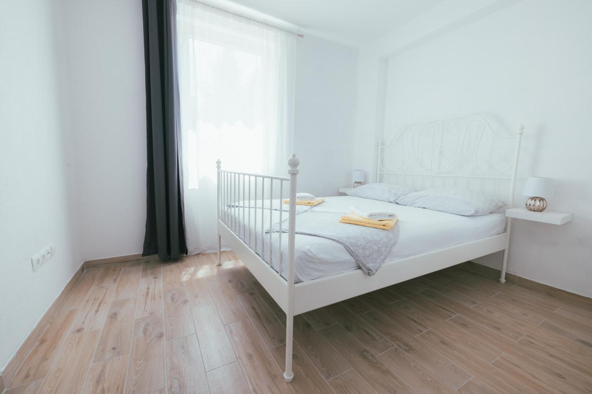 Apartments Marusic Makarska Esterno foto