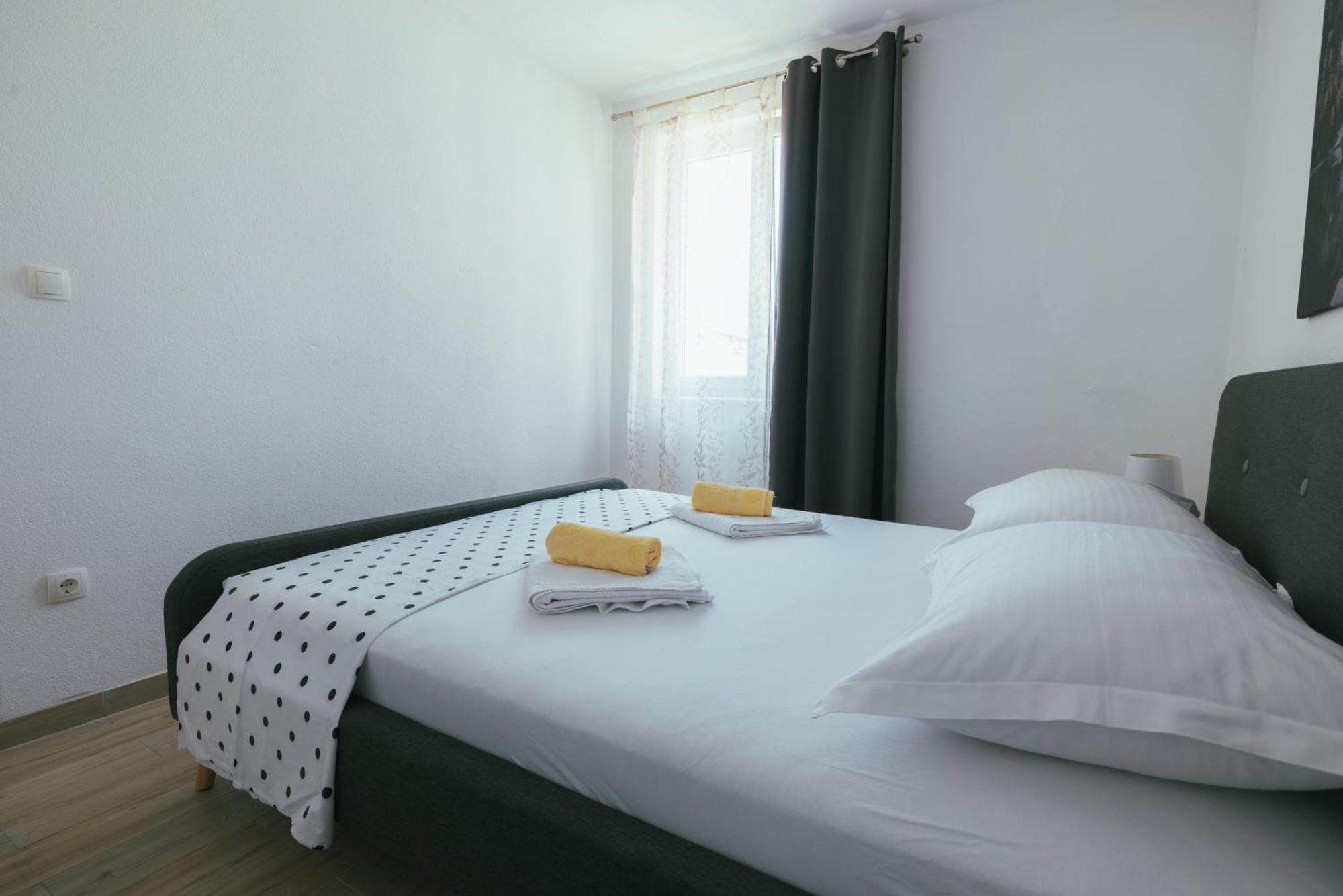 Apartments Marusic Makarska Esterno foto